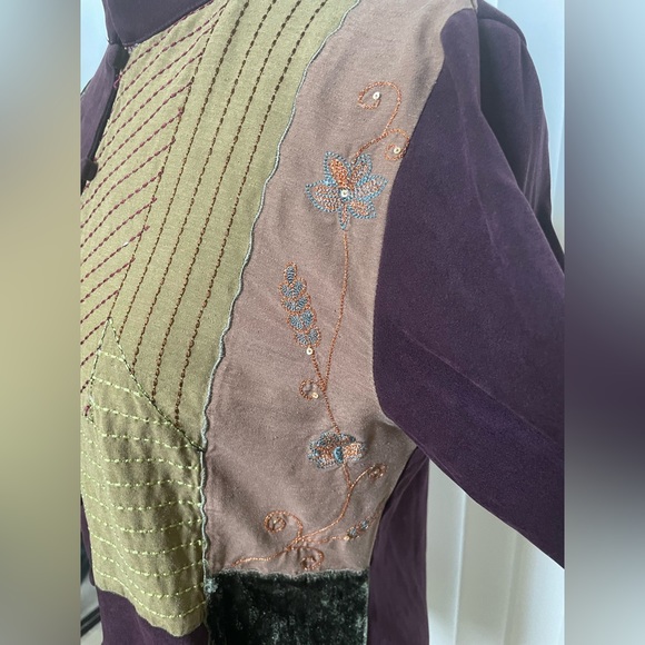 Women’s I.K.C. 2 Piece Set - Picture 5 of 16